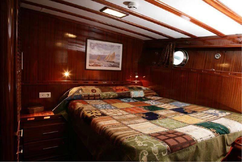 Tersane IV Vincitore 4 Hotel Di Bruno Barbieri Палермо Екстериор снимка